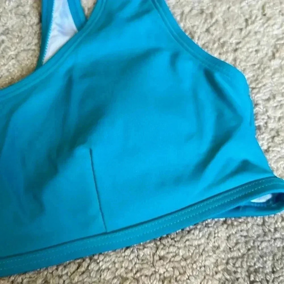 Halara Solid U Neck Bikini Top Medium Lake Blue Color NWT - Picture 4 of 6
